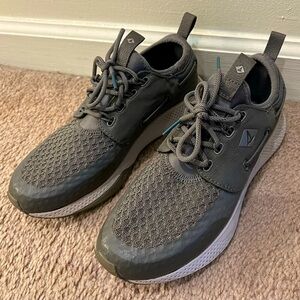Sperry Sneakers 7 SEAS Carbon Boat Shoe Women’s size 7